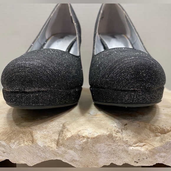 NIB Sz 8 M Fioni Night Black Shimmer Closed Toe Platform High Stiletto Pumps - Picture 8 of 15